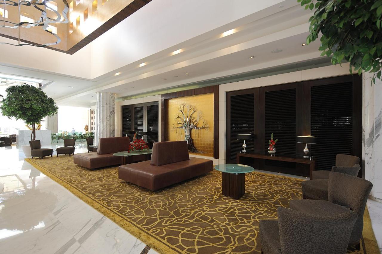 Hotel The Grand Neu-Delhi Exterior foto